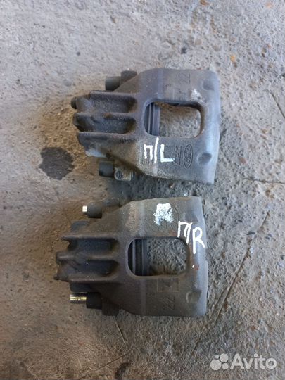 Тормозные суппорта передние Форд Фокус 1