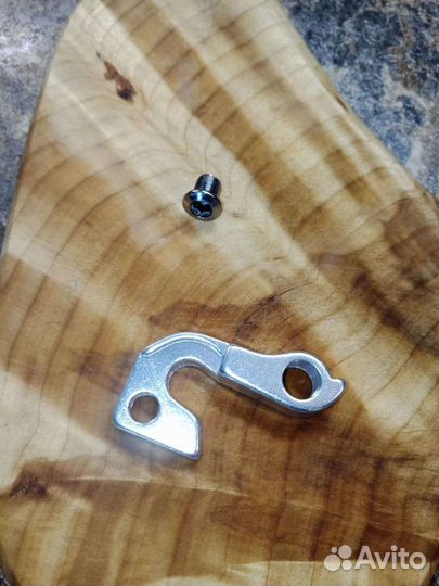 Держатель заднего переключателя (петух)