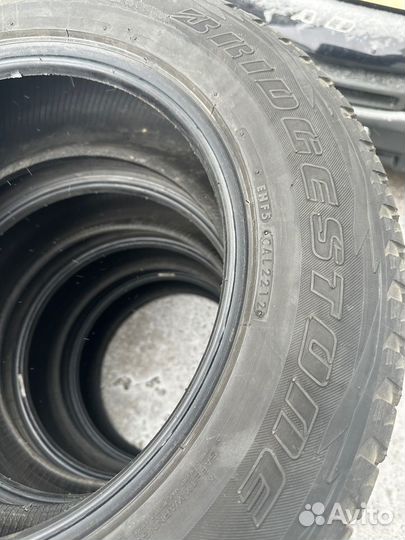 Bridgestone Blizzak DM-V1 225/65 R17