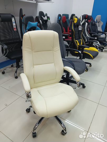 Кресло для руководителя - экокожа (крем)