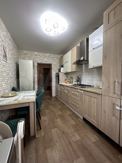 2-к. квартира, 66,4 м², 3/9 эт.