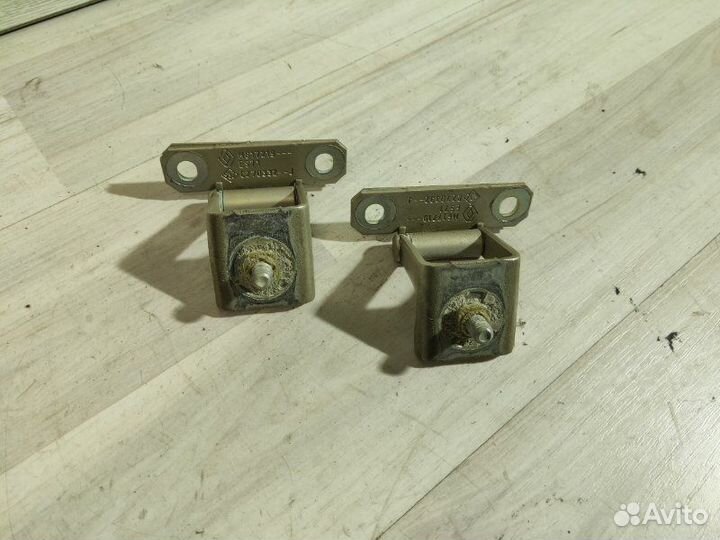 Петля двери задняя Renault Scenic Ii 2008