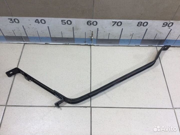 Лента крепления бензобака левая Kia Ceed универсал