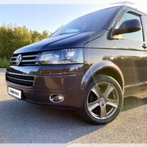 Volkswagen Multivan 2.0 AMT, 2011, 250 000 км, с пробегом, цена 2 750 000 руб.