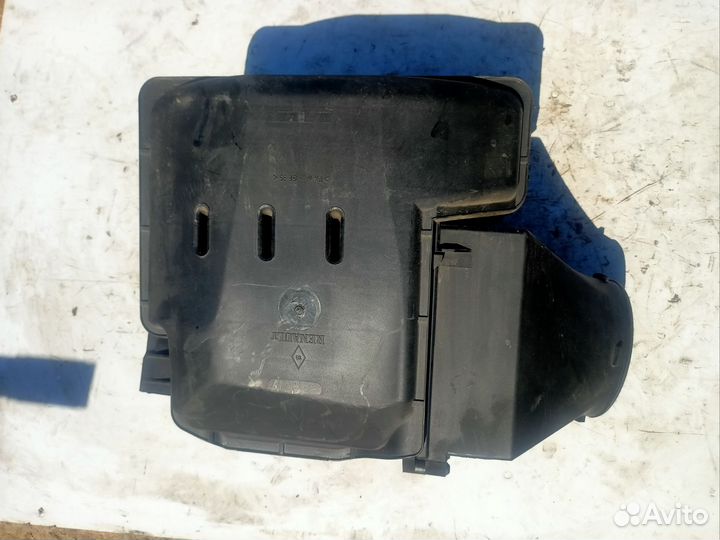 Корпус воздушного фильтра Renault Logan 2 Sandero