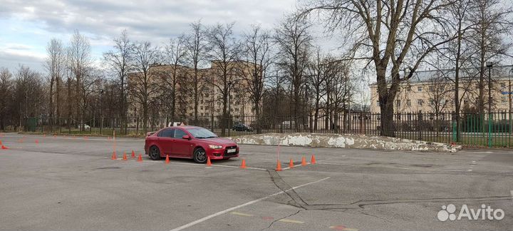 Инструктор, обучение вождению АКПП и МКПП