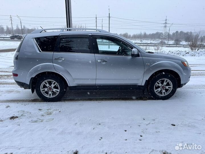 Mitsubishi Outlander 2.4 CVT, 2008, 260 000 км