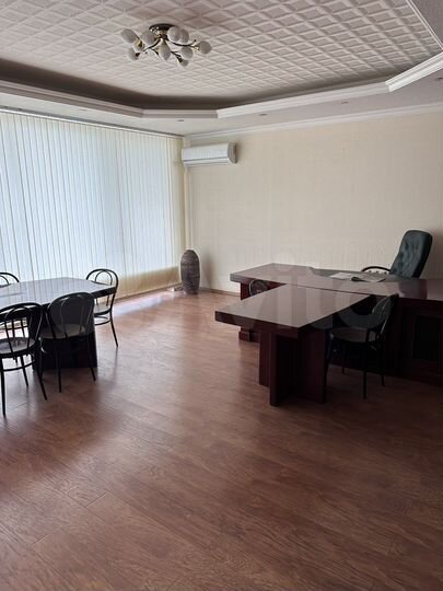 Офис, 209 м²