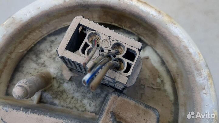 Насос топливный электрический BMW 3 E46, 2000