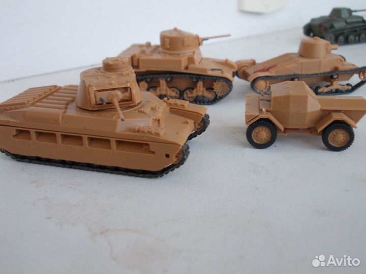 Модели бронетехники в масштабе 1:100