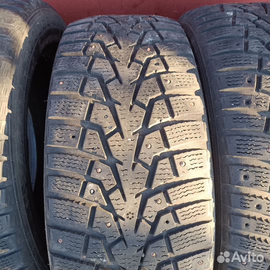 Maxxis ArcticTrekker NP3 225/55 R17