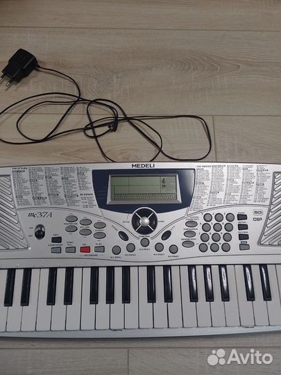 Синтезатор Medeli mc37a