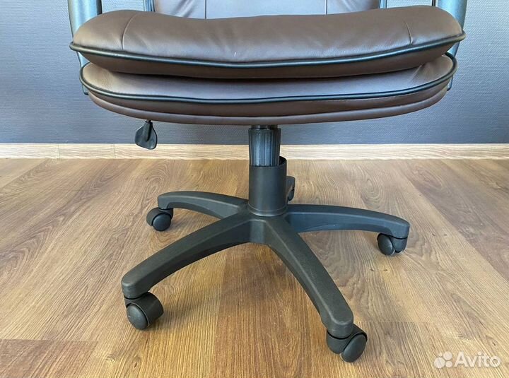 Кресло для офиса.Доставка