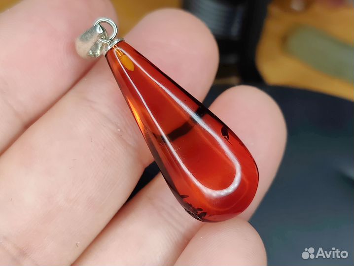 Кулон из натурального янтаря. Винтаж