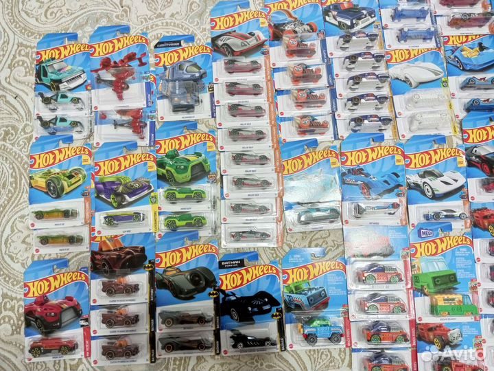 Hot Wheels по 220 отмечайте