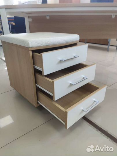 Комплект мебели, стол, тумба