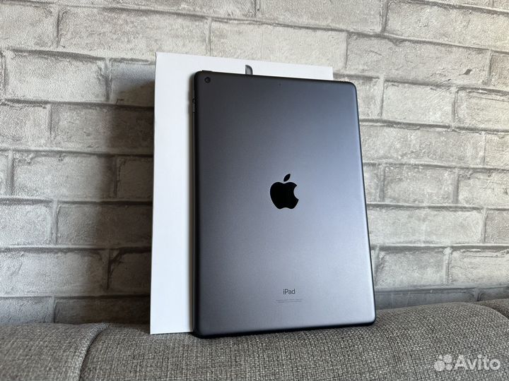 iPad 9 64 gb (На гарантии, АКБ 100%)