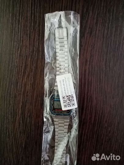 Продам часы Casio оригинал новые