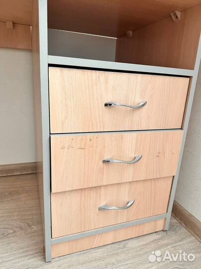 Стол письменный, компьютерный с полками