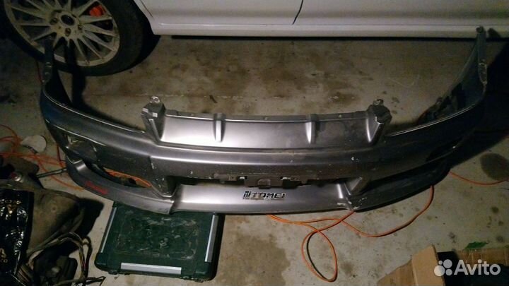 Бампер с губой nissan skyline 34
