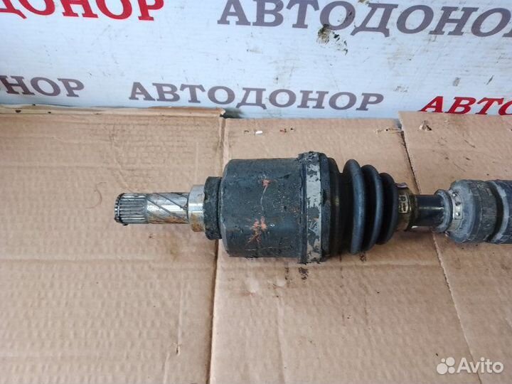 Полуось привод передний левый Nissan Tiida 1.5crdi