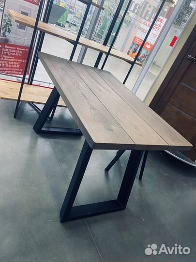 Стол из массива дуба