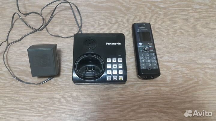 Радиотелефон Panasonic KX-TG8225RUM