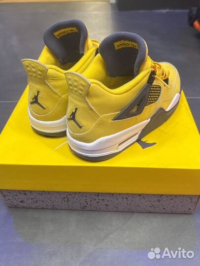 Nike air jordan 4 retro