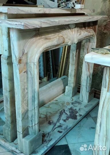 Камины из натурального мрамора