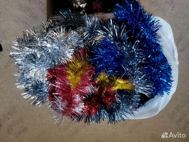 Елочные игрушки