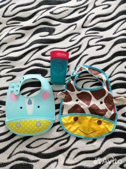 SkipHop поильник, слюнявчик силиконовый и дорожный