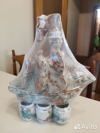 Штоф Пиратский корабль с рюмками-бочками