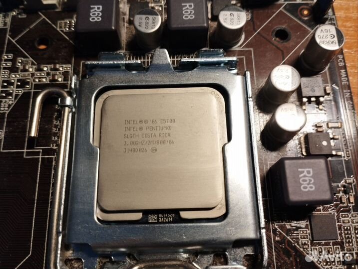 Материнская плата с процессором,кулер,оперативка