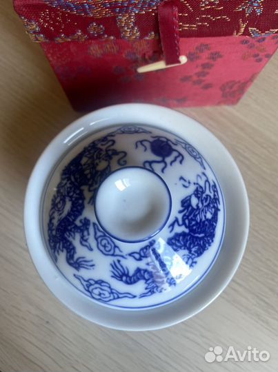 Китайская чашечка в красивой коробочке