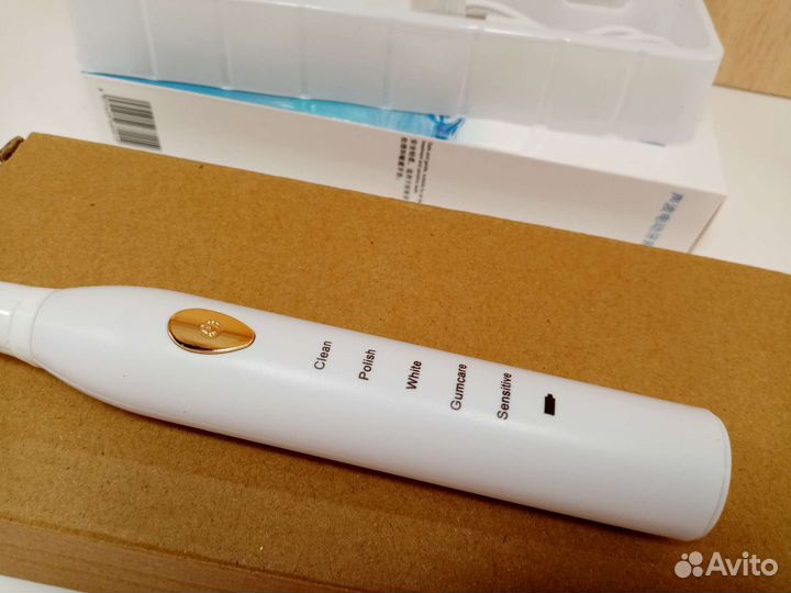 Электрическая зубная щетка. (новые). Белый, чёрный