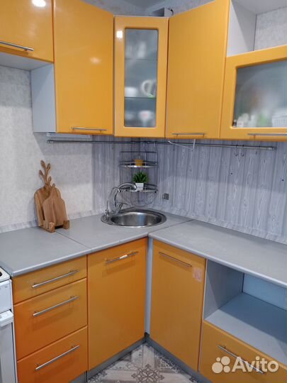 Кухонный гарнитур угловой б/у