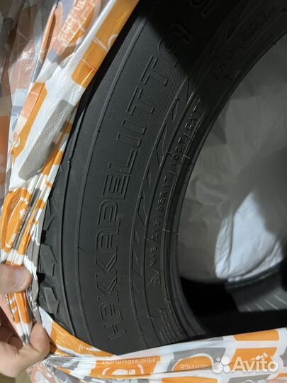 Nokian Tyres Hakkapeliitta 9 SUV 215/65 R17 103