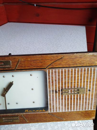 Часы настольные СССР янтарь