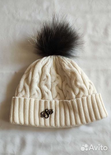 Шапка зимняя женская вязанная