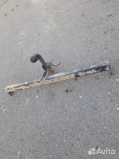 Фаркоп на LADA xray