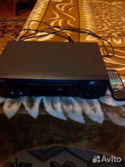 Продаю видеомагнитофон
