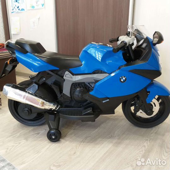 Мотоцикл BMW на аккумуляторной батарее