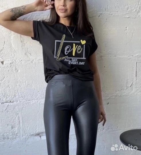 Женские футболки