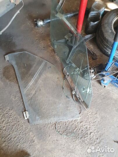 Стекло двери на бмв е30 купе