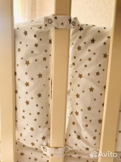 Бортик для кровати