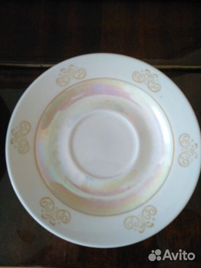 Остатки от старинного сервиза