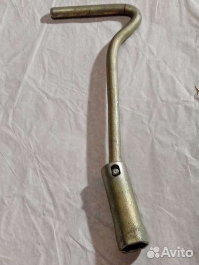 Свечной ключ на 21мм