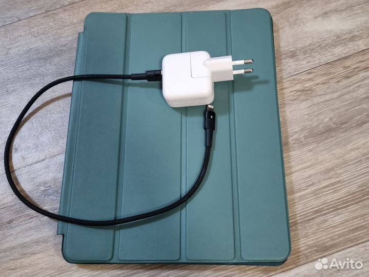 Планшет apple iPad 4
