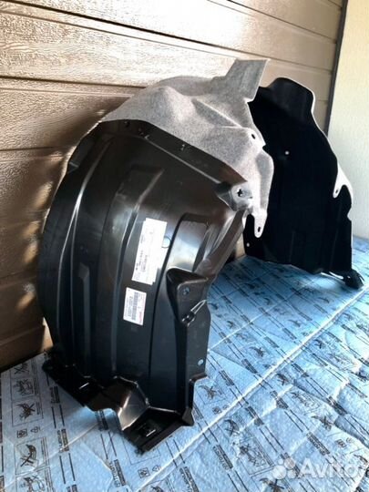 Подкрылок передний правый Lexus Es 2018-2023