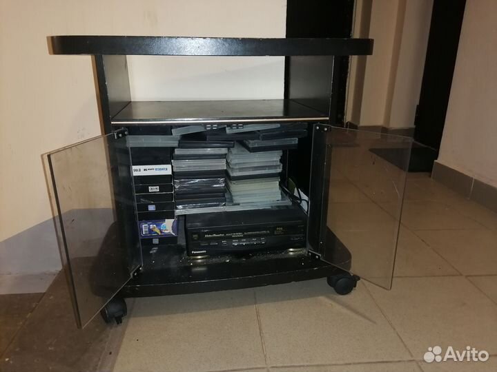 Видеомагнитофон 